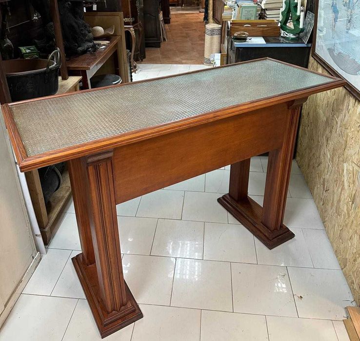 Antique exotic wood shop counter64285186491009122