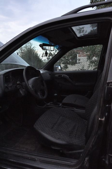 Автомобіль Volkswagen Passat b4