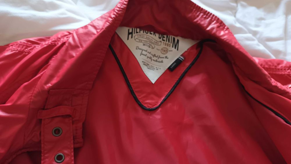 Blusão leve vermelho