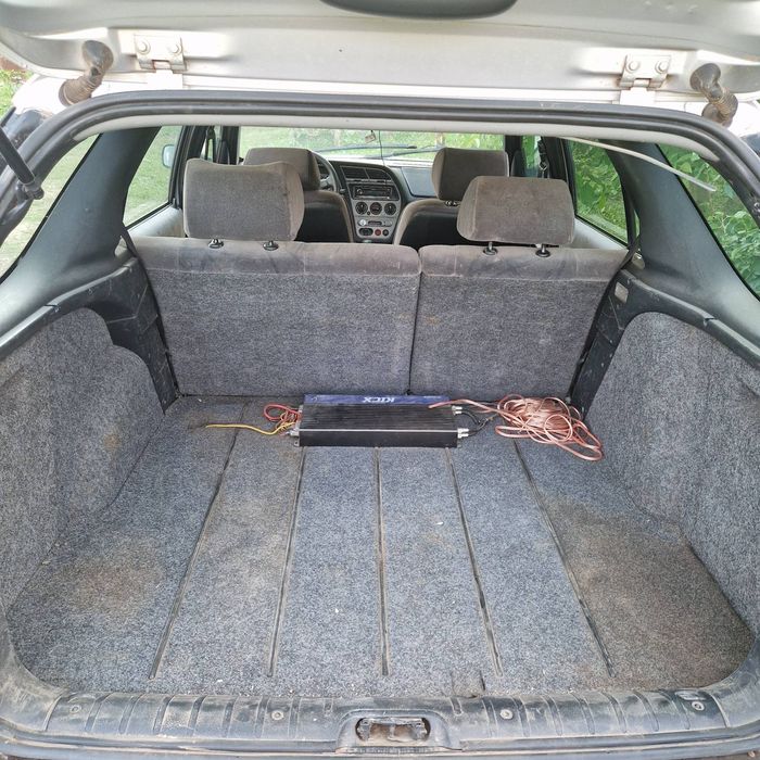 Peugeot 306 на польських номерах