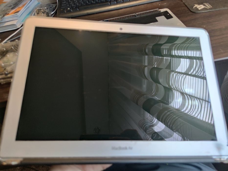 MacBook Air13" A1466 на запчастини