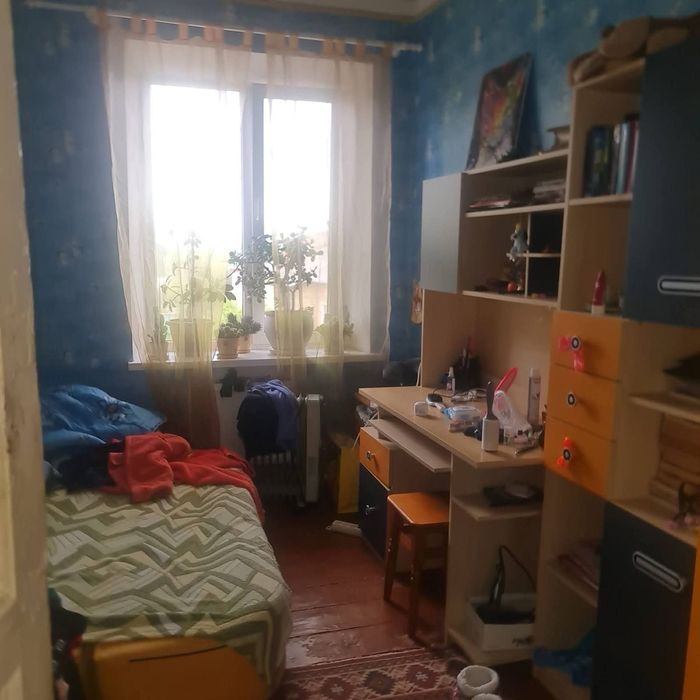 Продається 3 -х кімнатна квартира в районі 1травня