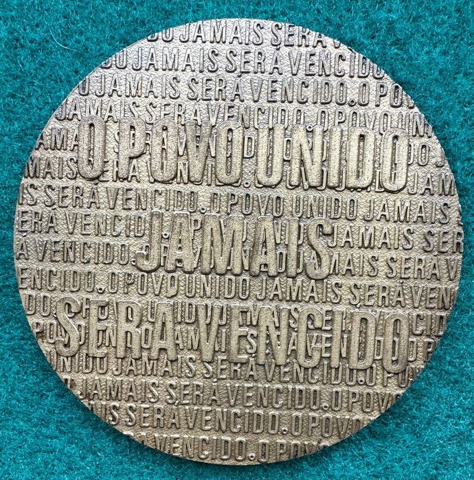 Medalha comemorativa em bronze