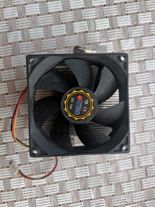 Оперативна пам'ять DDR4 4GB 2400MHz BALLISTIX (BLS4G4D240FSB.8FBD)