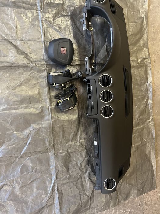 Deska rozdzielcza Seat Exeo 2011