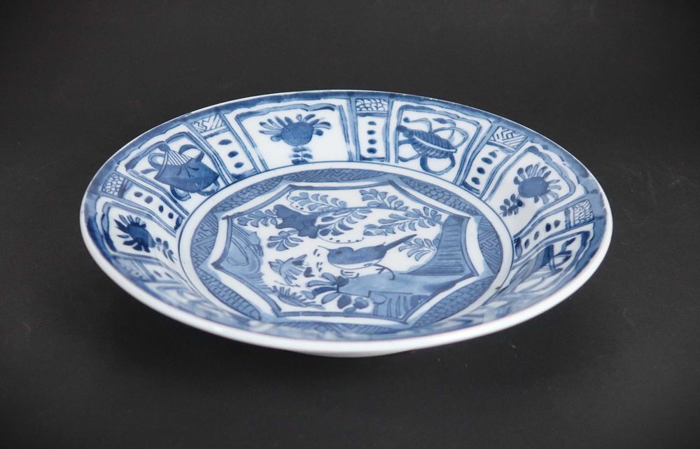 Prato porcelana azul e branca da China
