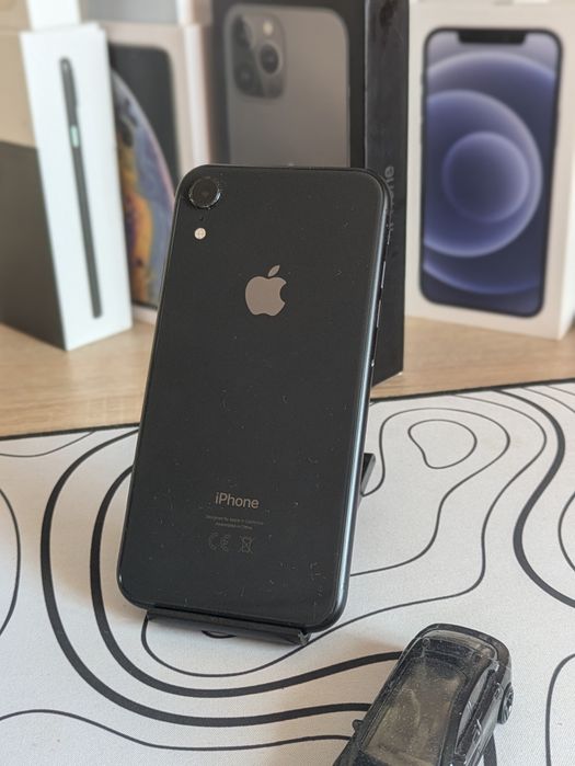iPhone xr (64gb)