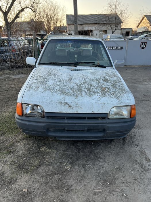 Форд Ескорт 1.6і  CL Купе
