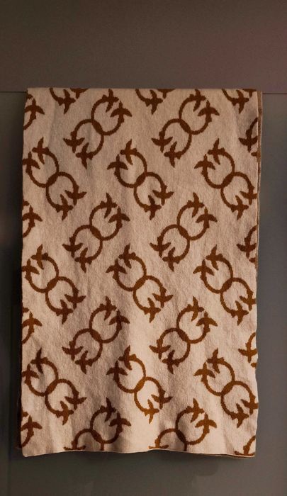 Szal szalik PINKO monogram beż brąz