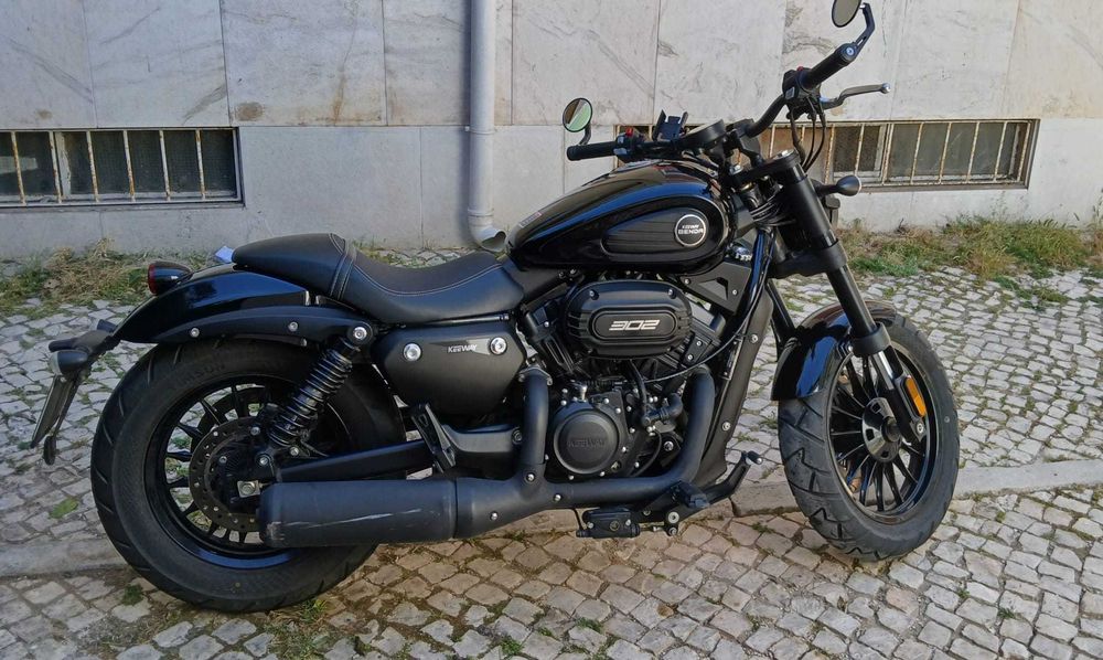 Vendo moto Keeway Benda-V302C, ano 2024.
