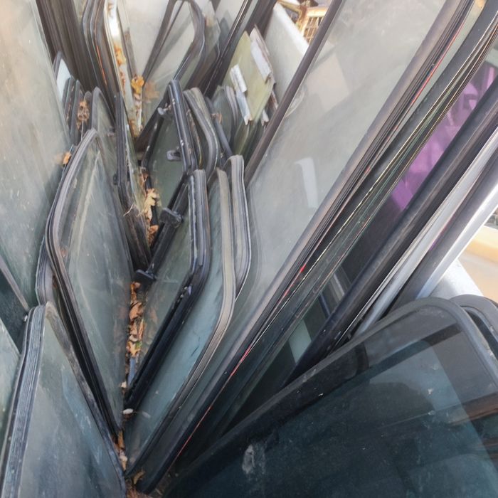 Części zamienne do samochodów zabytkowych Mercedes 123 kaczka Hoffmann