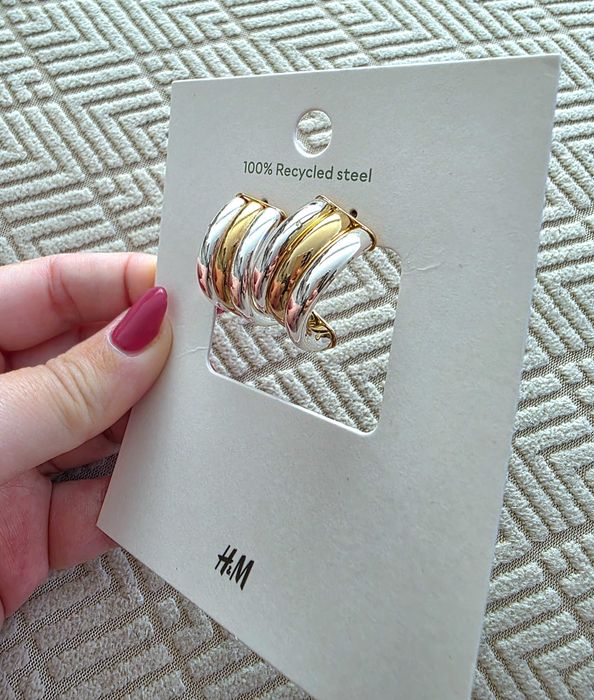 H&M Novos na embalagem | Brincos dourados e prateados 100% aço reciclado