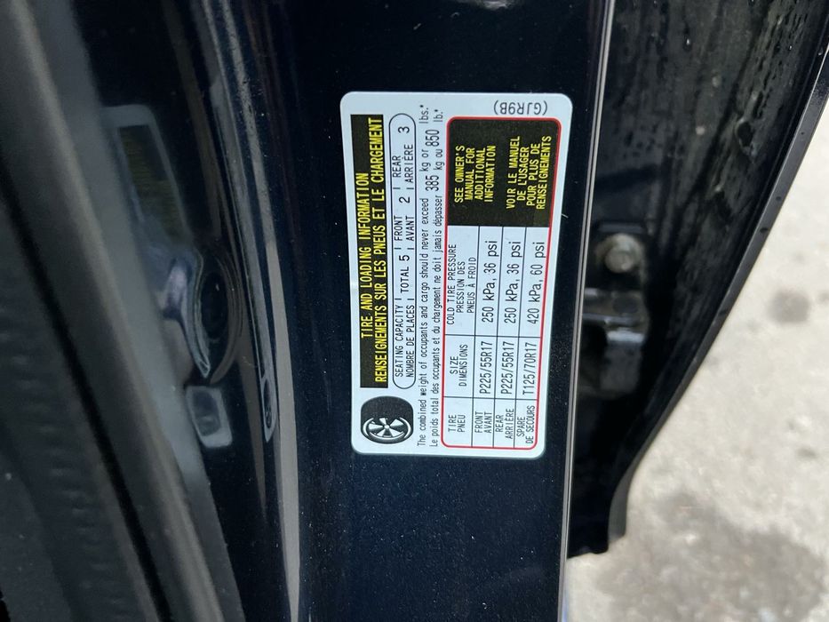 Продам машину мазду 6