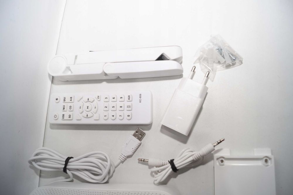 183 Odtwarzacz CD radio USB Z-809 ścienny BLUETOOTH biały