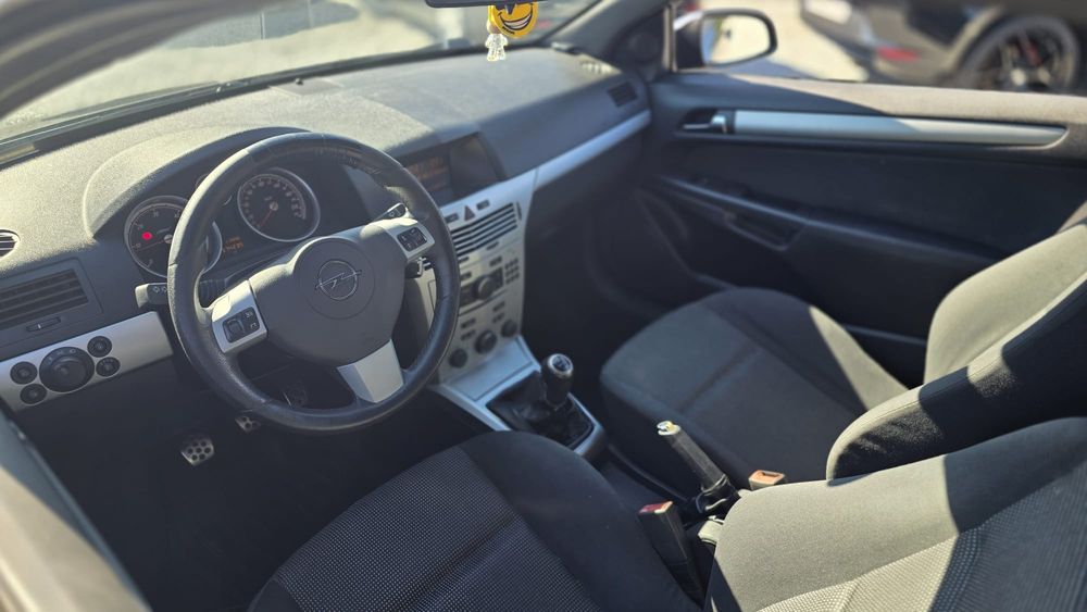 Opel Astra  GTC 1.7 CDTI  5 lugares