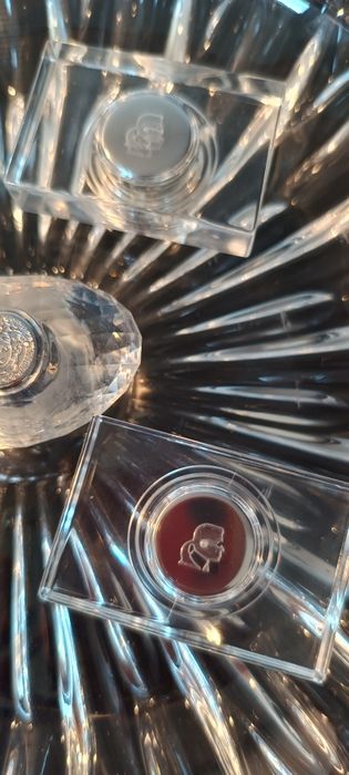 Kolekcja  korków do perfum oryginalne Karl Lagerfeld,  Versace   – 5 sztuk