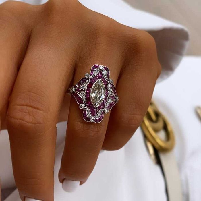 Pierścionek platynowy Art Deco, Vintage z diamentami i rubinami