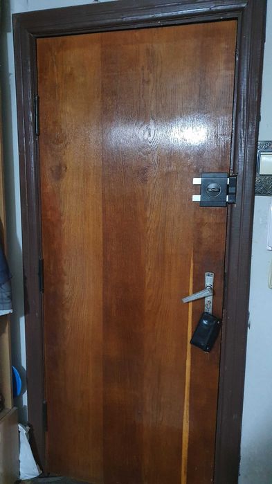 Двері вхідні до квартири дубові, замки GERDA та Ельбор