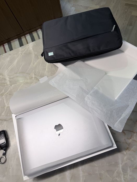 Macbook M1 PRO 16cali A2485