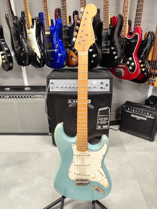 Gitara elektryczna Tribute Starlight CLS