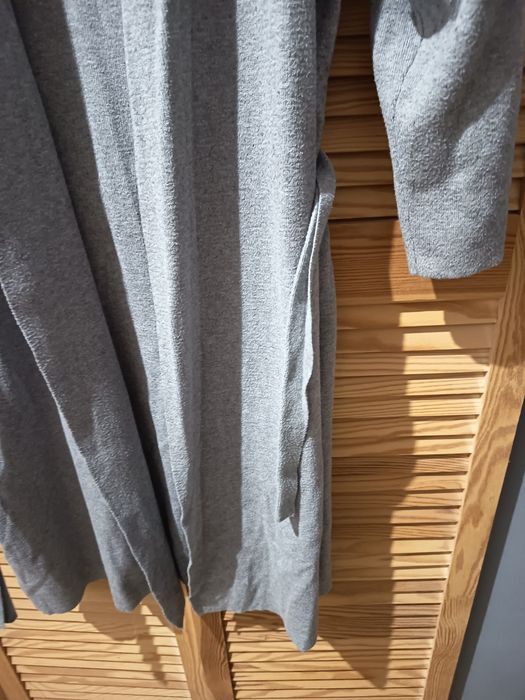 Długi sweter damski oversize