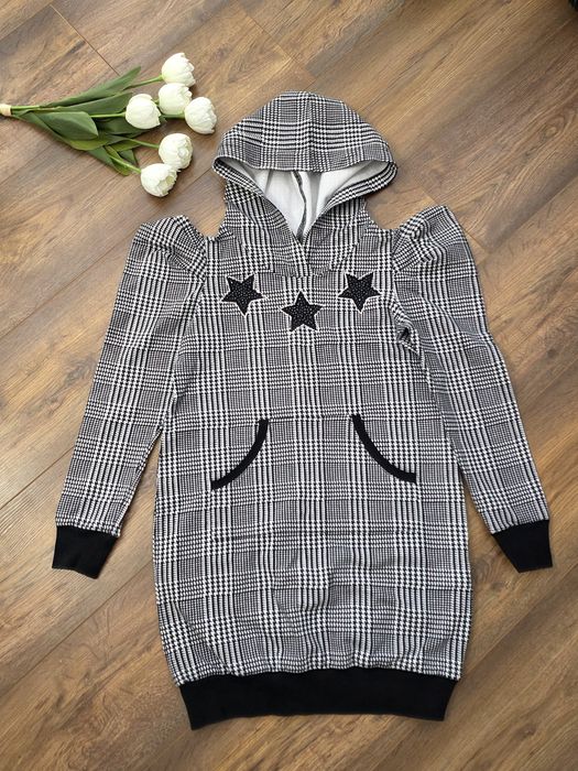 Sukienka dla dziewczynki  Rozmiar 140