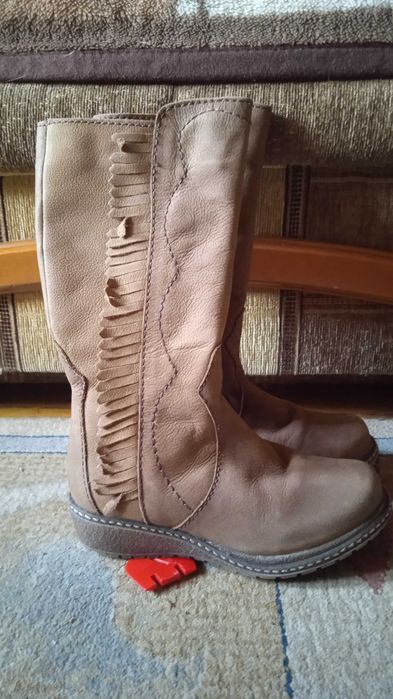 18.5 см/шкіряні демі чобітки/дівчинки