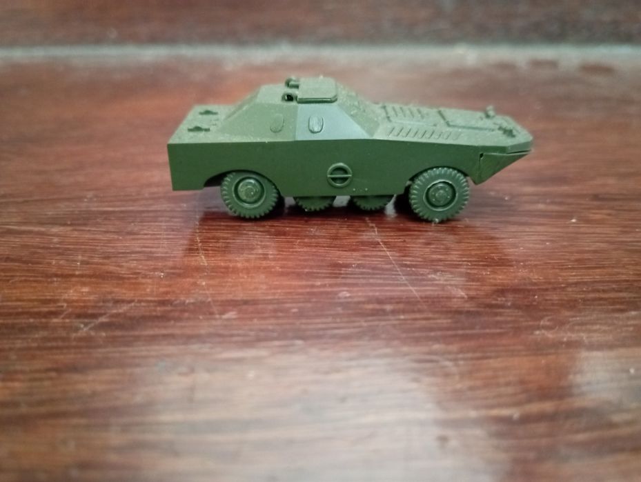 Miniatura HO BRDM-1
