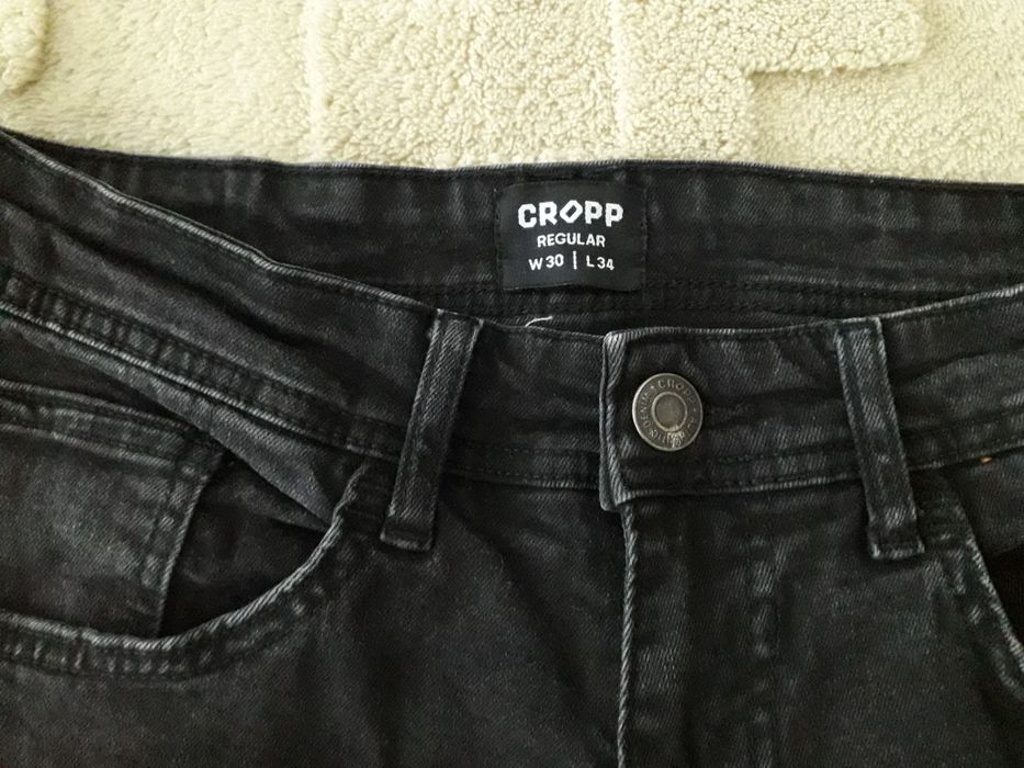 Джинси чорного кольору