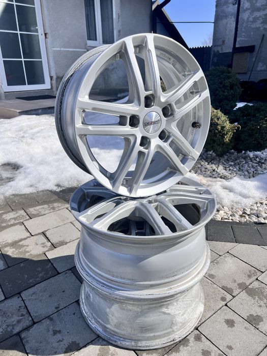 В наявності 3 шт на VAG DEZENT r16 5*112 et 46 dia 57.1