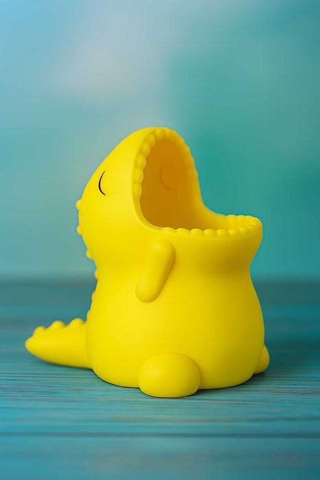 Стильна підставка для олівців та ручок