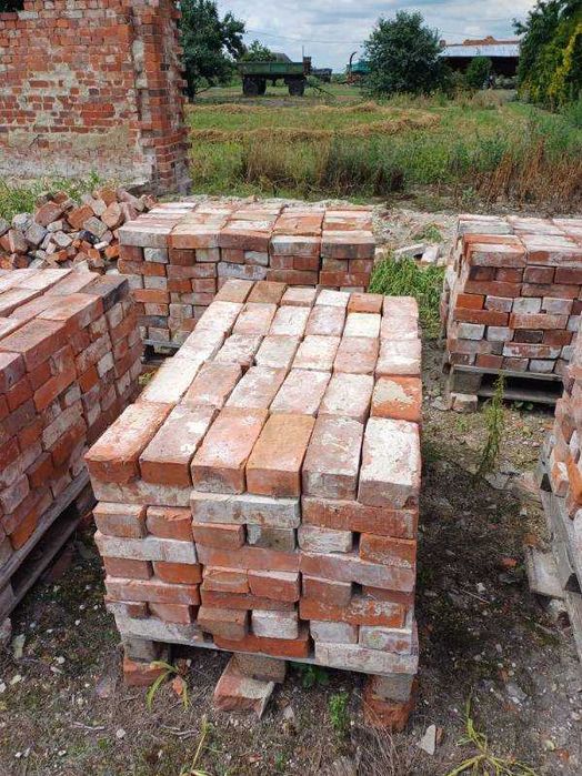 Cegły z rozbiórki - Solidne 2 zł/szt.