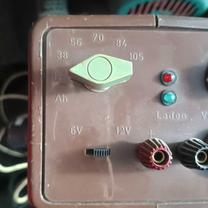 Zabytkowy prostownik MICO-X NRD 220V 6-12 V