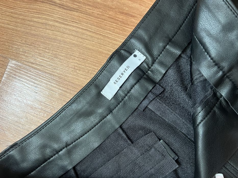 Шорти шкіряні чорні