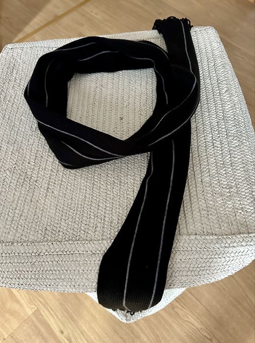 Cachecol preto (unissexo)