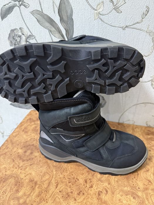 Продам ботинки Ecco 40 р