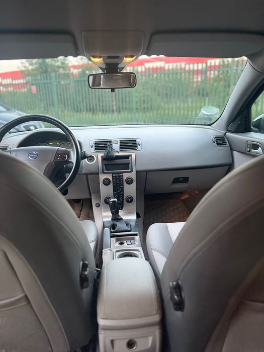 Volvo v50 manual benzyna gaz 2006
