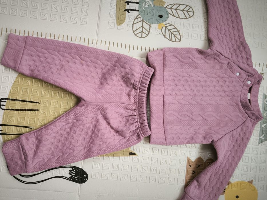 Костюмчик на дівчинку 3-6