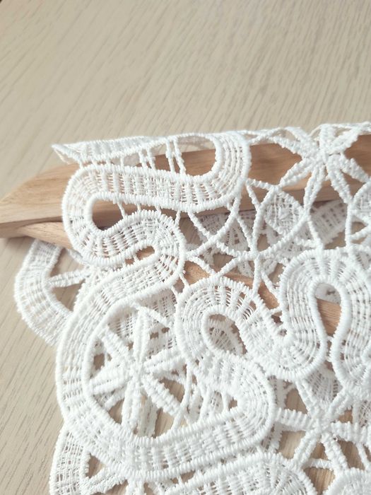 Biały Haftowany Kołnierzyk Doczepiany Odczepiany Fałszywy Kołnierz