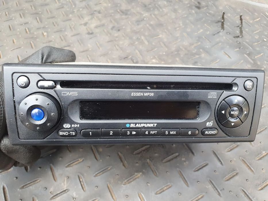 RADIO RADIOODTWARZACZ CD MP3 BLAUPUNKT ESSEN MP36 7646150510