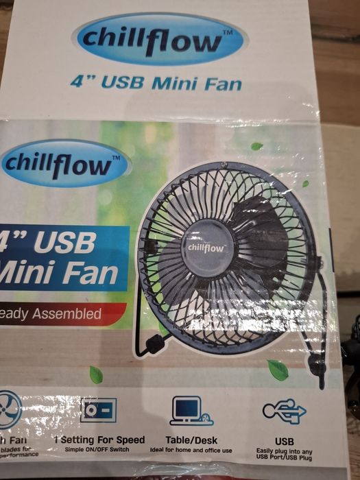 Ventoinha / ventilador 4 USB nova
Ventilador de mesa alimentado por USB
Chillflow
 Velocidade: 1 definição de velocidade com interruptor ON/OFF simple
