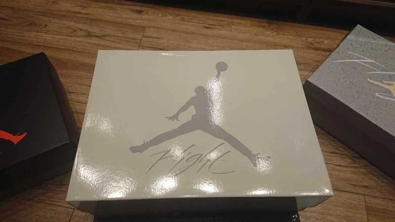 Załączony paragon Jordan 4 retro Pine Green R.38