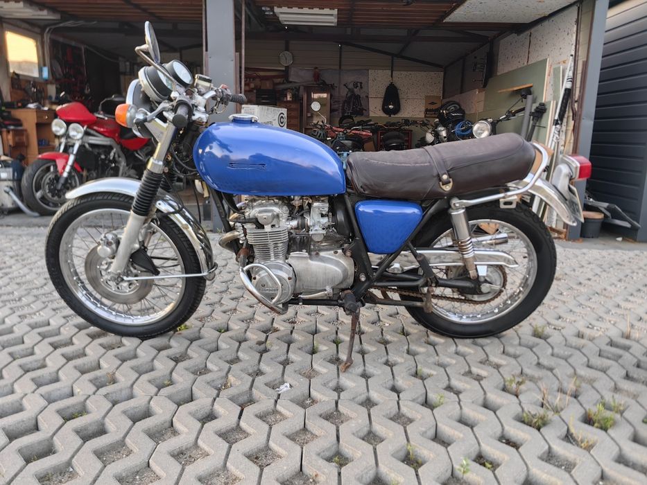 Honda CB550 F 1976 żółte tablice