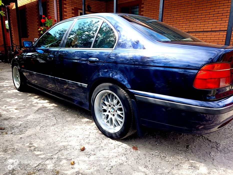 Продаю  авто BMW e39 1999