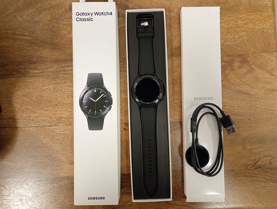 Smartwatch SAMSUNG Galaxy Watch 4 Classic 42mm BT Preto