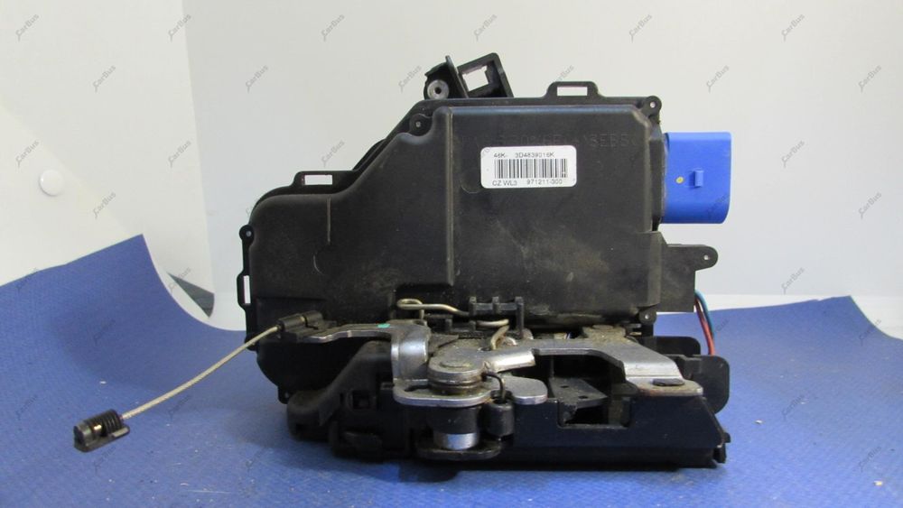 Замок дверей задньої правої VW Touareg GP двери задней Туарег