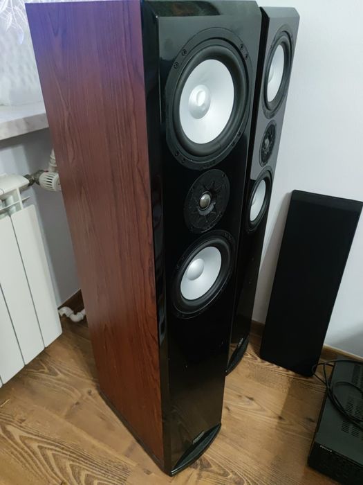 sprzedam 2x kolumna magnat  kolumny grają  ładnie,. Stan jak na zdjęciach