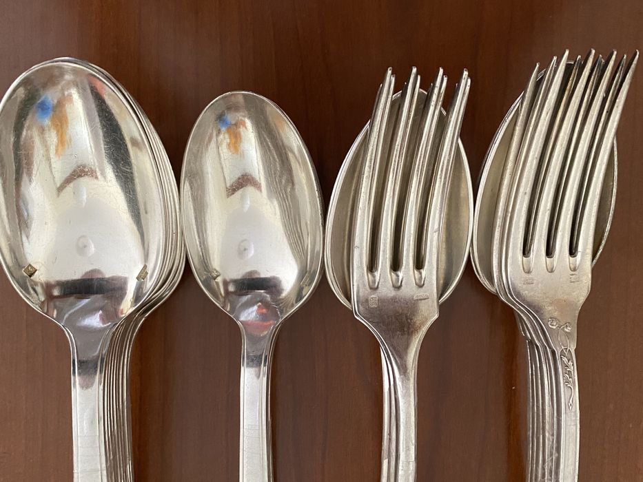 Coleccao de talheres antigos franceses em plaque de prata