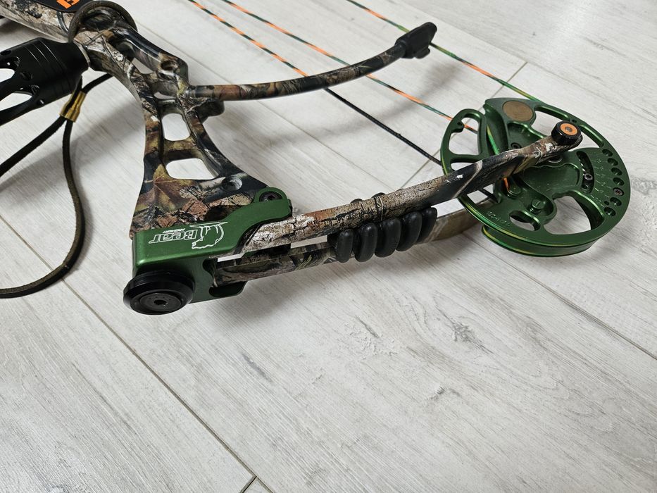 Sprzedam łuk bloczkowy myśliwski Bear Archery Truth 2