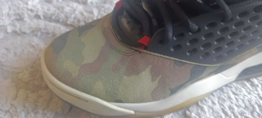 Sapatilhas Jordan Spizike Low "Camo"